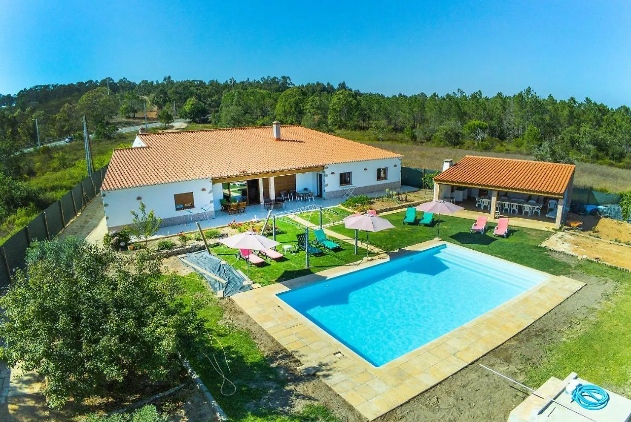 Homestay H - Montes De Praias Guesthouse Aljezur
